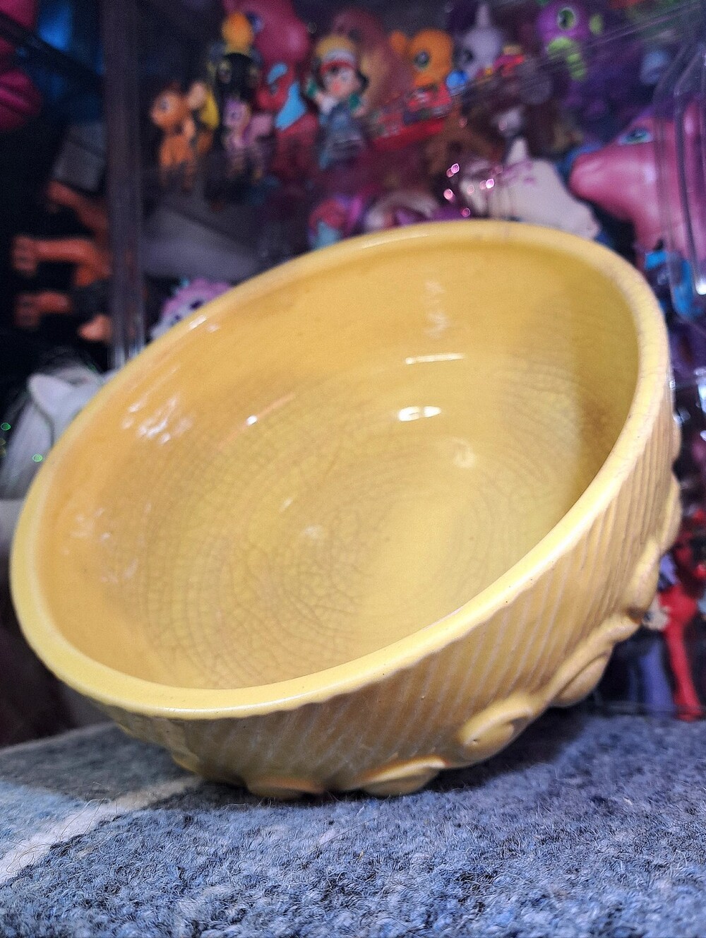 Vintage 1940s Decorative Pale Yellow Ceramic McCoy Bowl With Wave Pattern